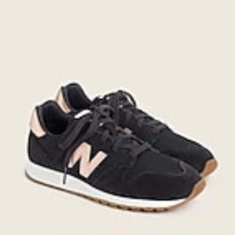 Women’s New Balance 520 for J. Crew Sneakers in Navy with Rose Gold Size 7.5